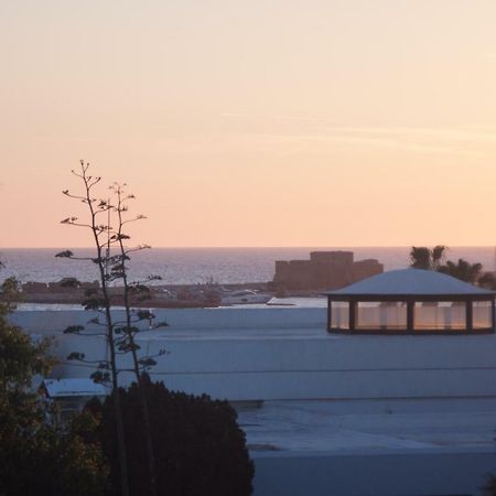 Mare Monte Seaview Boutique Apartment Пафос Екстериор снимка