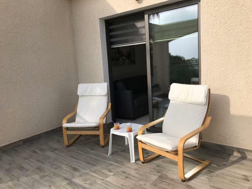 Mare Monte Seaview Boutique Apartment Пафос Екстериор снимка